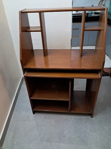 Leaving Delhi Selling house hold items & Furnitures in Mayur Vihar Phase-1