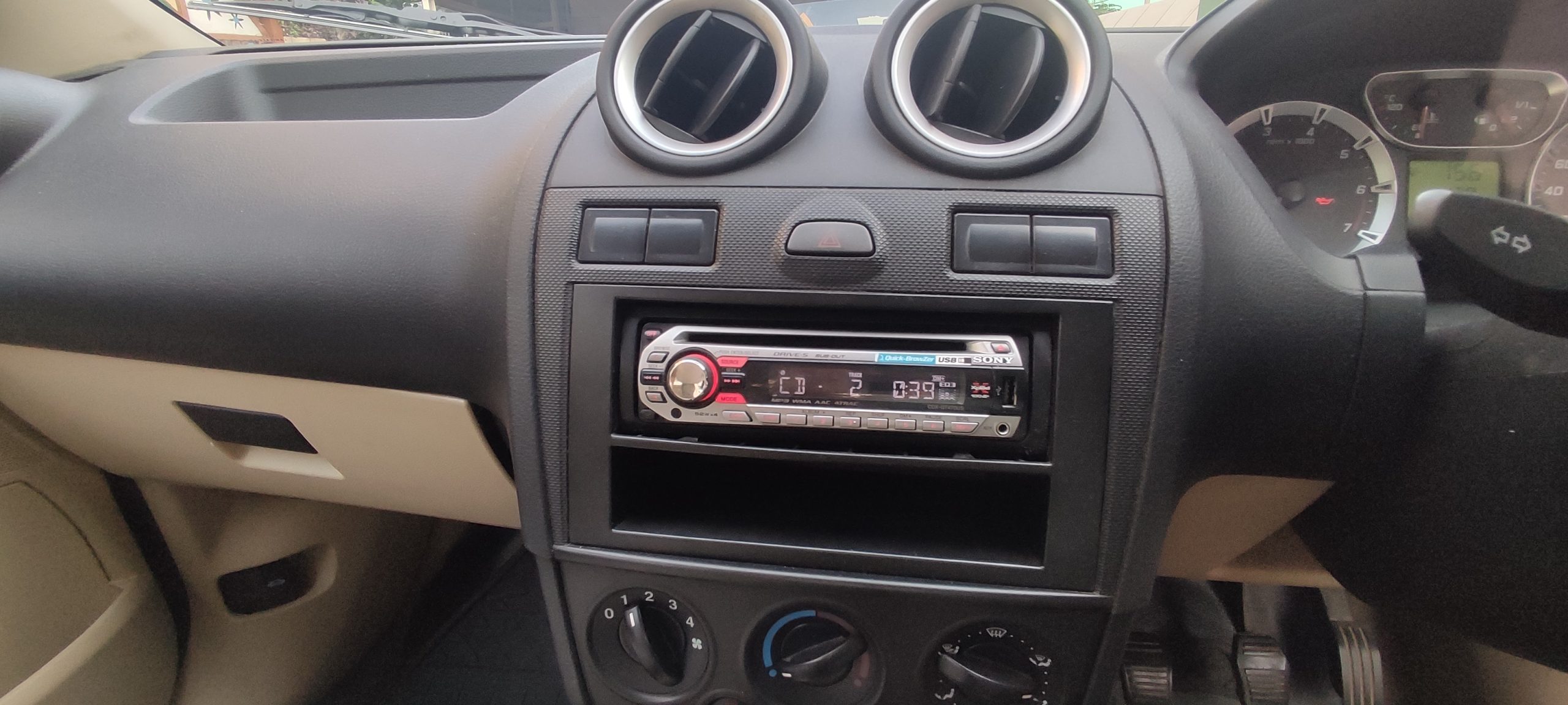 FORD FIESTA 1.6 DURATEC Petrol EXI, 2009 Model