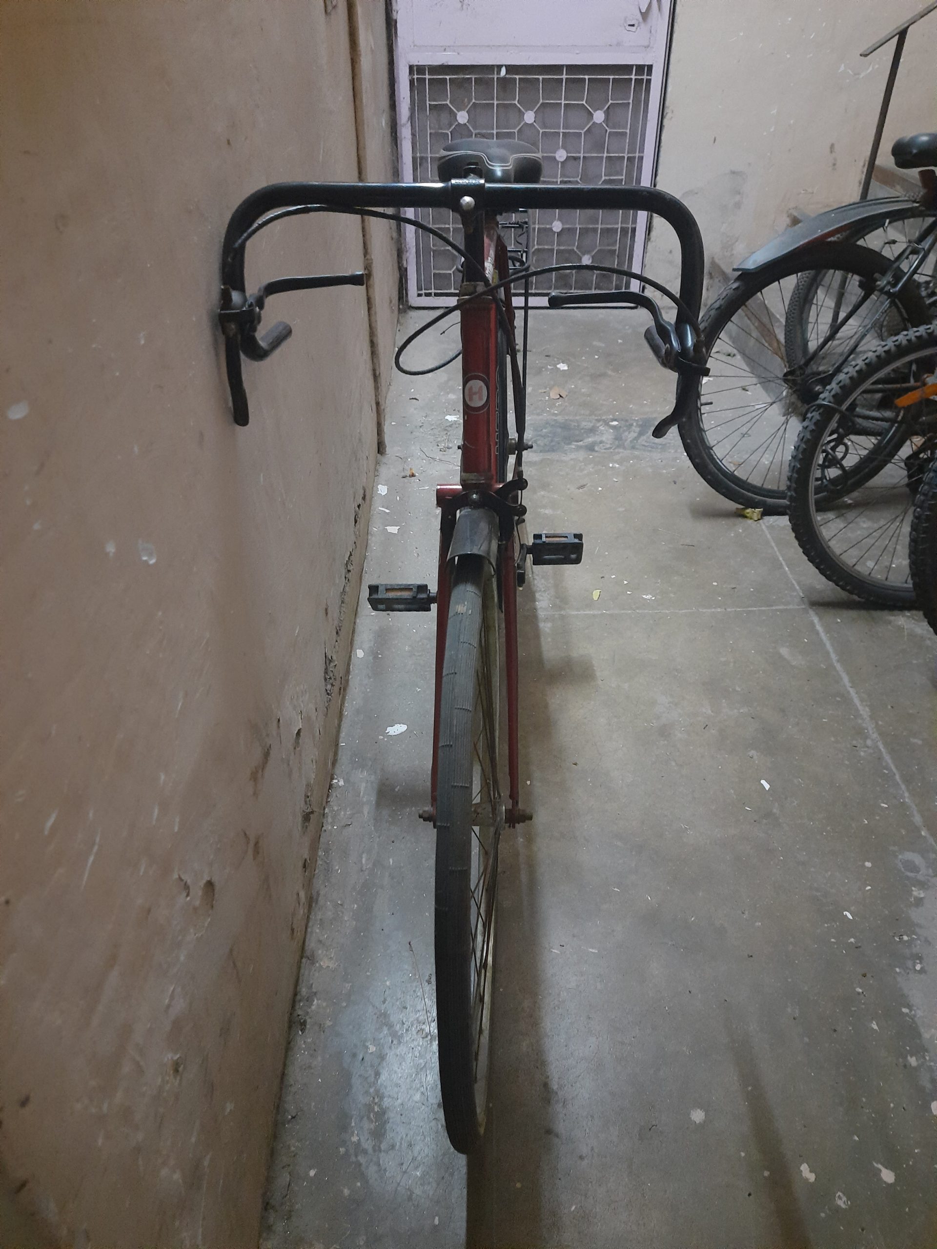 Hero Cycle Model Hawk