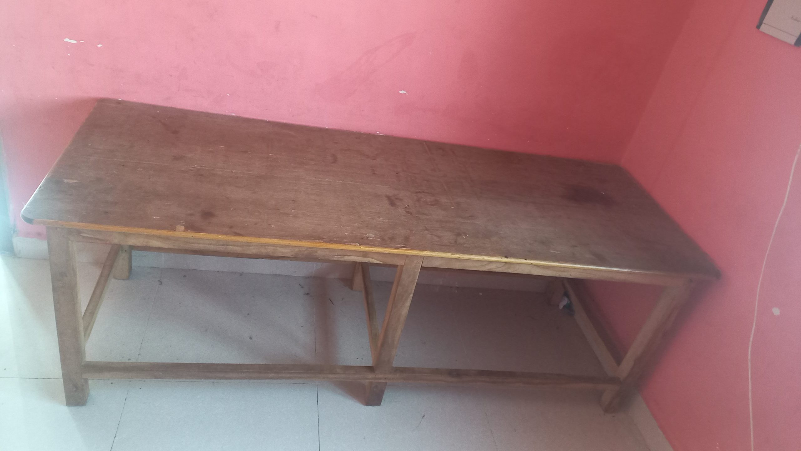 Table or cot ( 2.3feet × 6.5 feet)