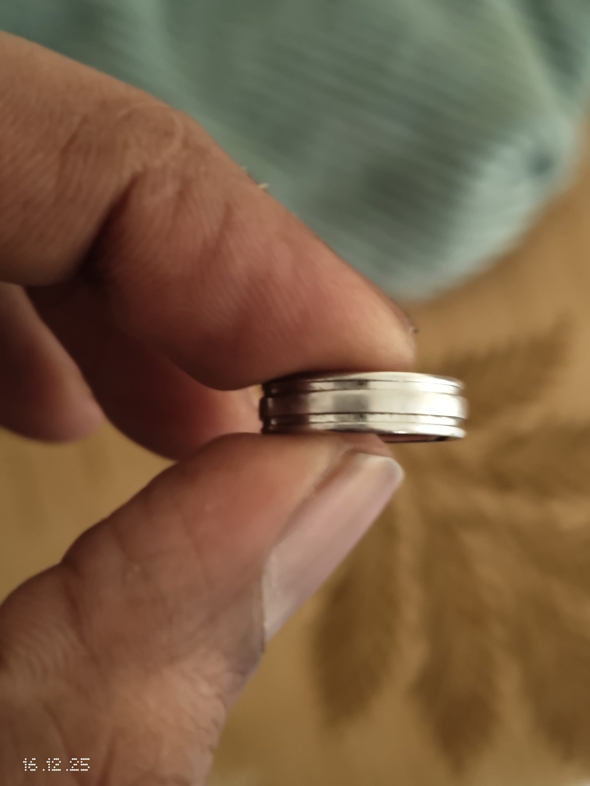 A thrilling encounter with a gorgeous woman is in store for you.