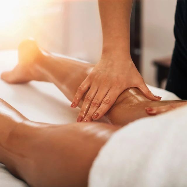 Spa Nest In Bandra 7506359379