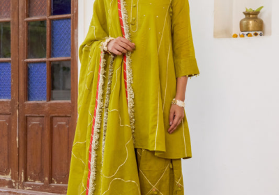 Best-Ethnic-And-Traditional-Dress-For-Women-1