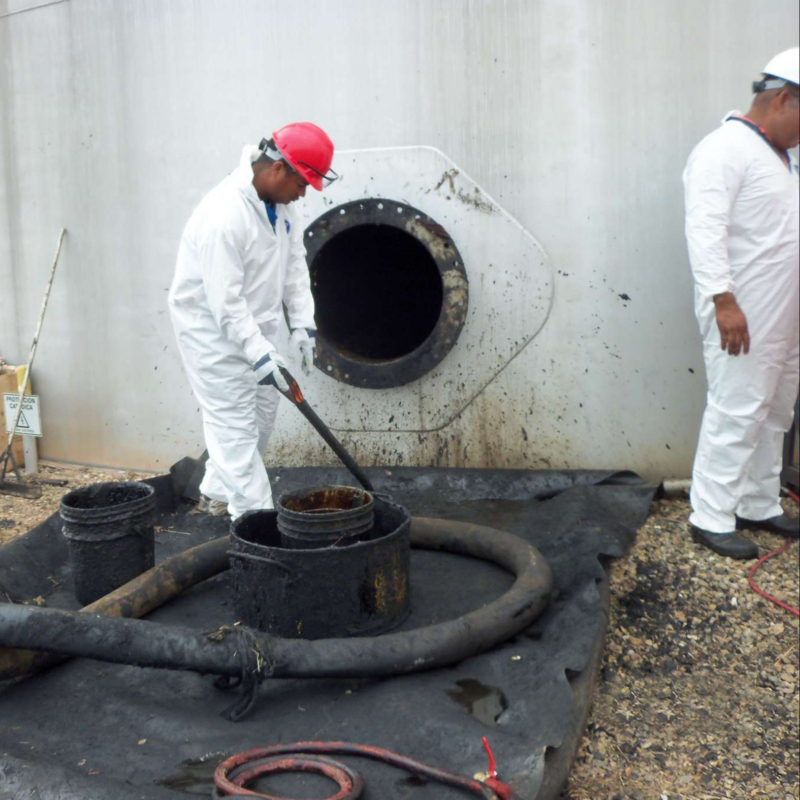 Spray Painting, Sand Blasting, Blasting, Genatting,