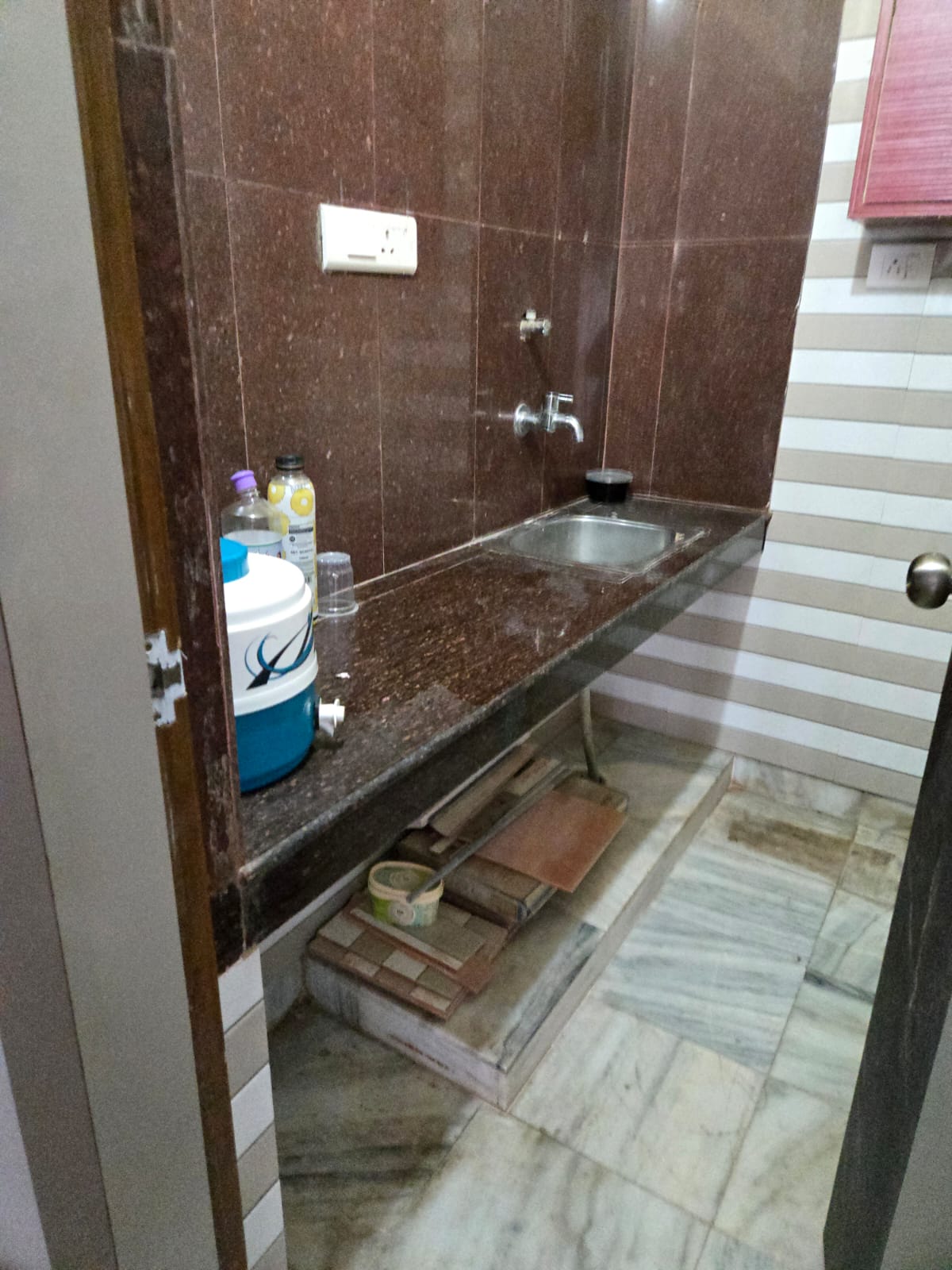 fully furnished office space for rent