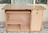 A Strong & Good Quality Computer Table for Resale